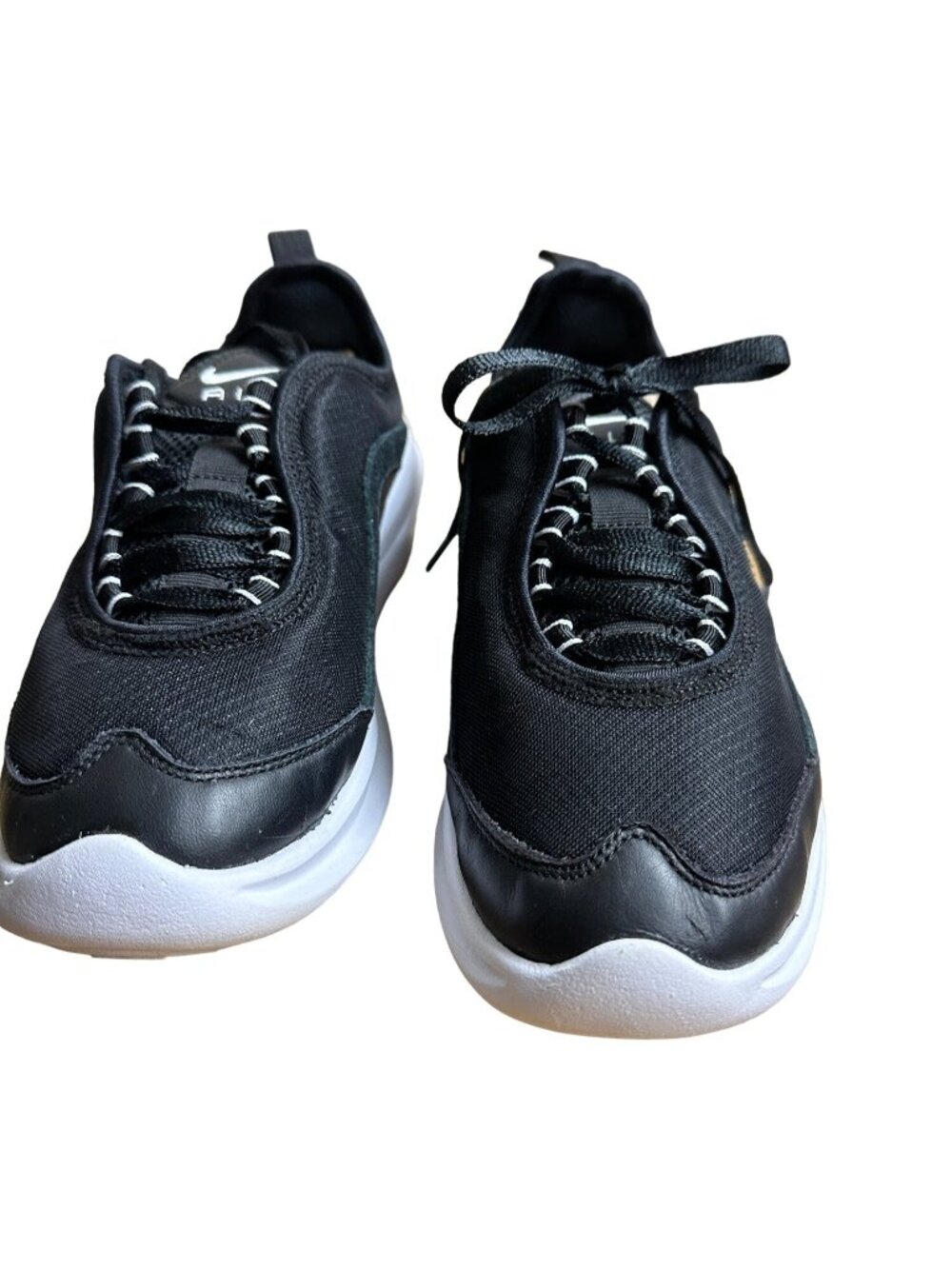 Nike Size 7 Womens Air Max Lace Up Running Shoes Black/White - Picture 2 of 11